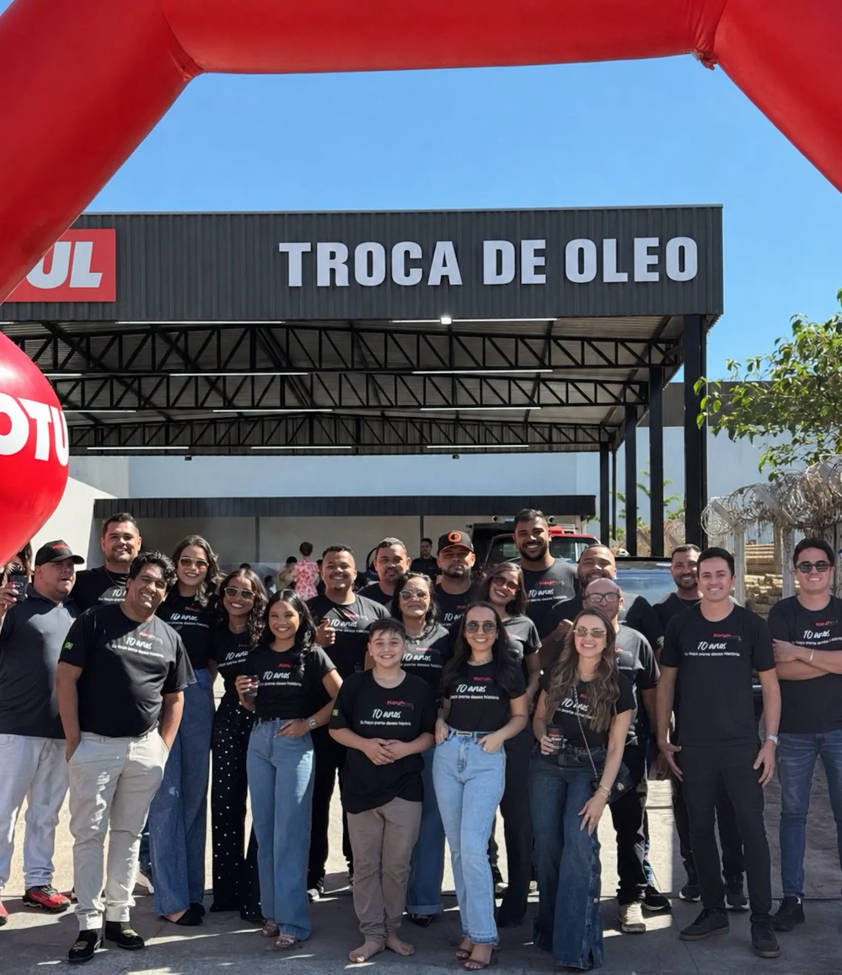 Equipe da Kayk Lube durante o atendimento na oficina em Nova Serrana